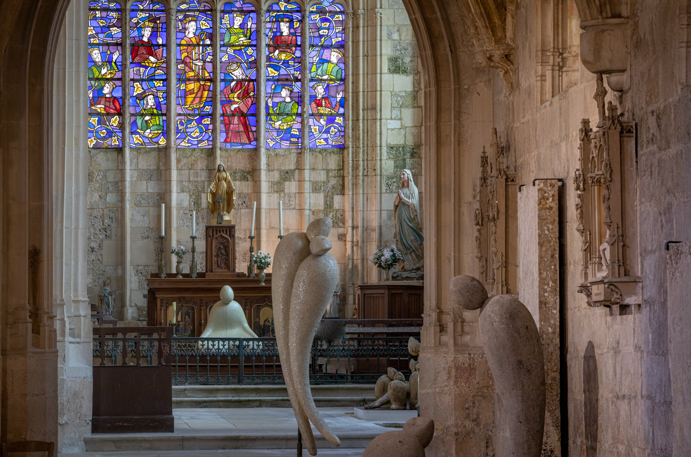 Le sculpteur du Jardin d'Art expose du 6 avril au 10 mai à l'eglise du Bourg Dun dans le cadre du Festival Courant d'Art